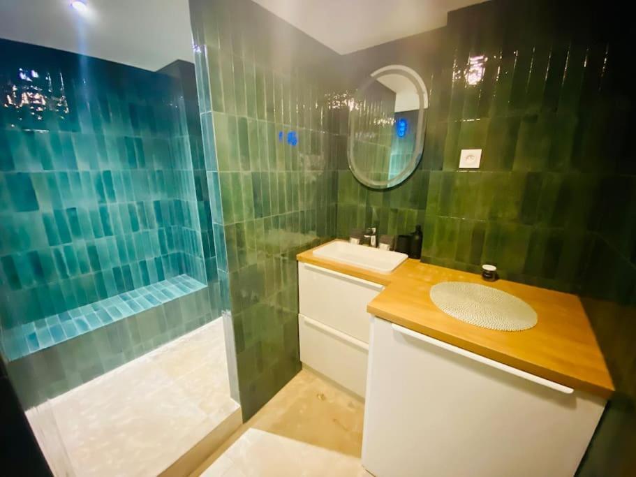 "Le Refuge" Duplex Quartier Haut, Climatise 세테 외부 사진